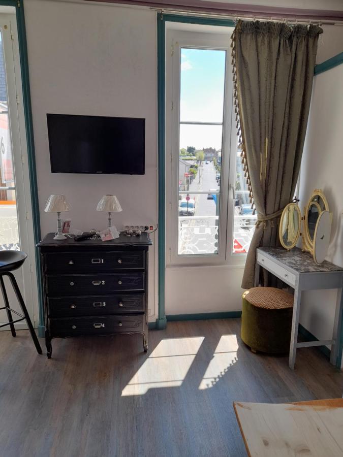 Le Dingson Apartment อาร์โรม็องเชอเลส์แบ็ง ภายนอก รูปภาพ
